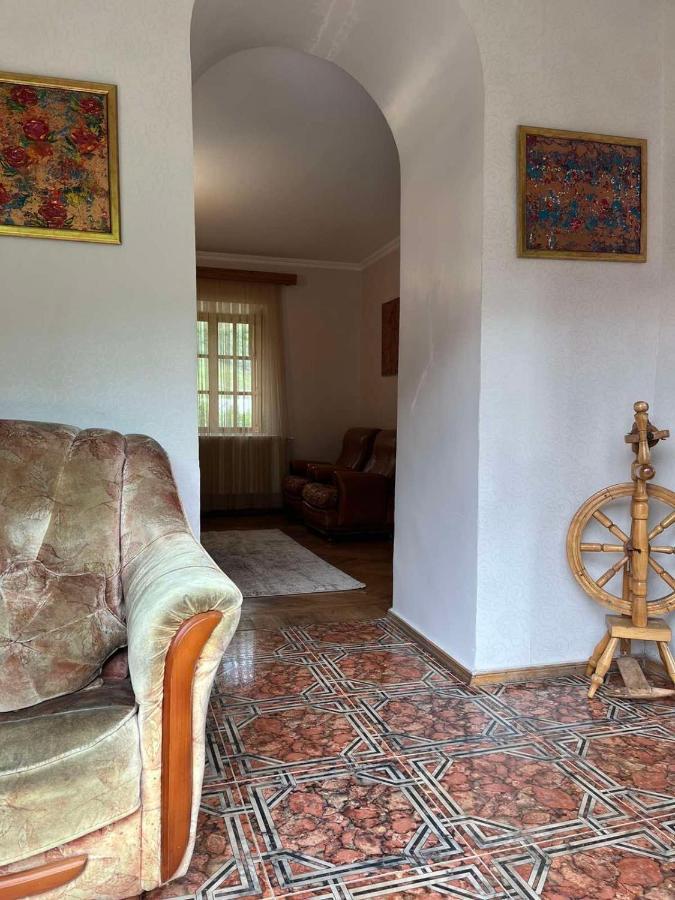 Story Guesthouse Казбеги Екстериор снимка