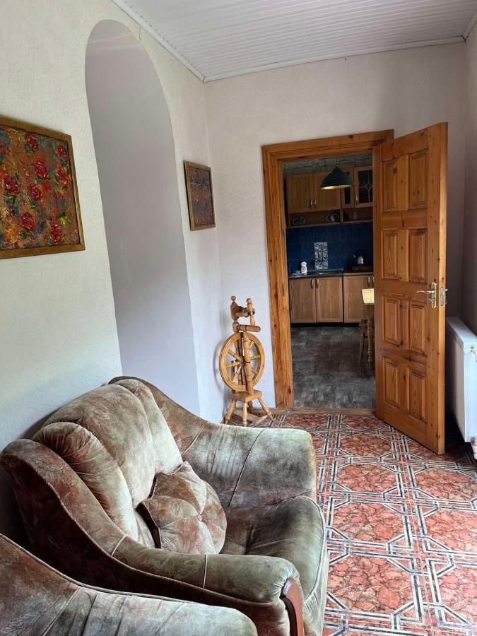 Story Guesthouse Казбеги Екстериор снимка